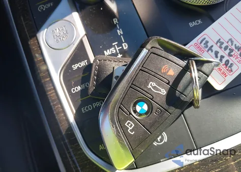 2021 BMW 330I xDrive из США, поврежденный, VIN 3MW5R7J00M8C09136